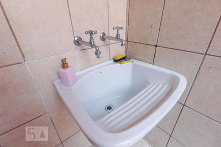 Casa à venda com 110m², 3 quartos e 1 vaga Casa à venda com 110m², 3 quartos e 1 vagaQuintal e Área de serviço