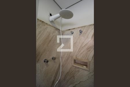 Casa à venda com 240m², 3 quartos e 4 vagasBanheiro Social