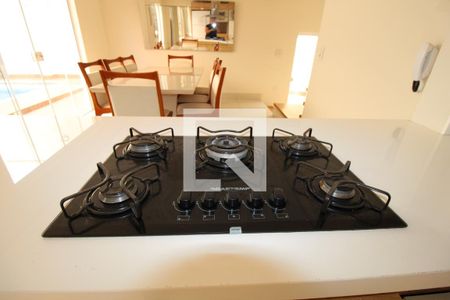 Casa à venda com 240m², 3 quartos e 4 vagasCozinha e sala de jantar