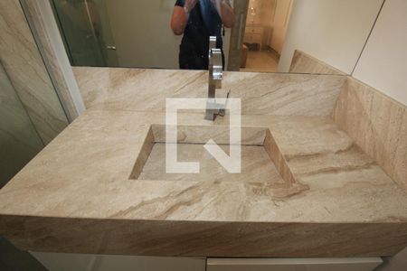 Casa à venda com 240m², 3 quartos e 4 vagasBanheiro da Suíte