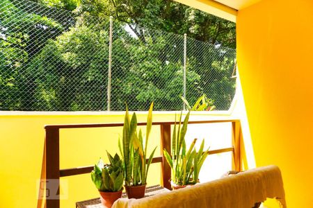 Casa de condomínio à venda com 263m², 4 quartos e 3 vagas Casa de condomínio à venda com 263m², 4 quartos e 3 vagasQuinta da Sala