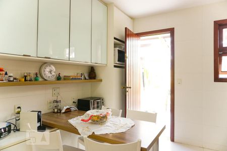 Casa de condomínio à venda com 263m², 4 quartos e 3 vagasCozinha