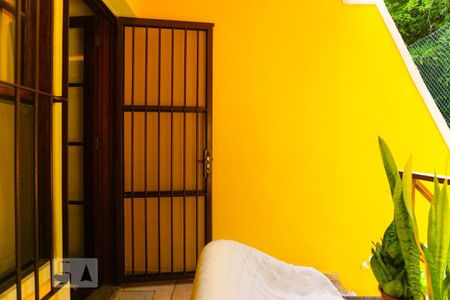 Casa de condomínio à venda com 263m², 4 quartos e 3 vagas Casa de condomínio à venda com 263m², 4 quartos e 3 vagasQuinta da Sala