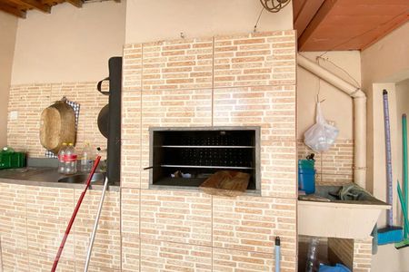 Casa à venda com 280m², 4 quartos e 4 vagas Área de Serviço