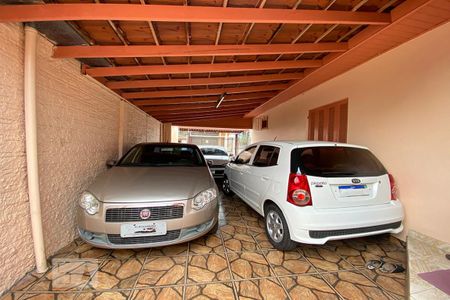Casa à venda com 280m², 4 quartos e 4 vagasGaragem