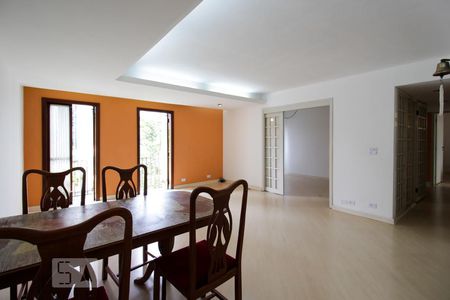 Sala de apartamento para alugar com 3 quartos, 136m² em Itaim Bibi, São Paulo
