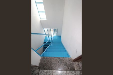 Casa à venda com 225m², 5 quartos e 3 vagasEscada