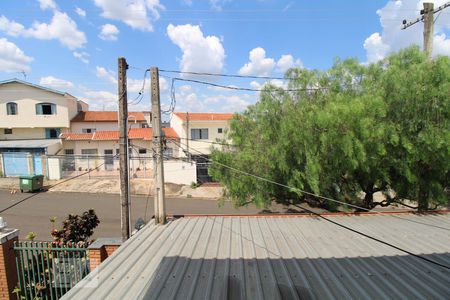 Casa à venda com 225m², 5 quartos e 3 vagasVista do Quarto 2 (piso superior)