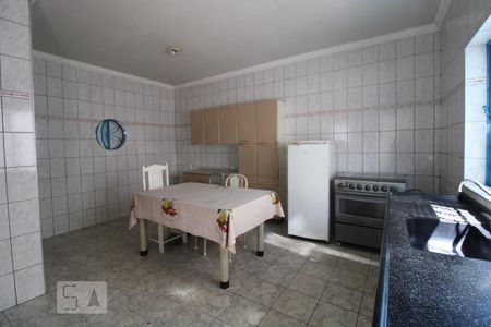 Casa à venda com 225m², 5 quartos e 3 vagasCozinha