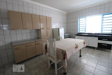 Casa à venda com 225m², 5 quartos e 3 vagasCozinha
