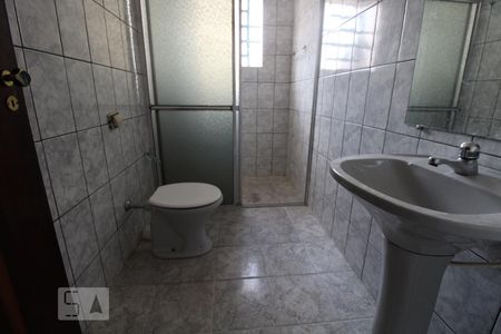 Casa à venda com 225m², 5 quartos e 3 vagasBanheiro Social