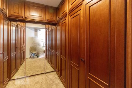 Apartamento para alugar com 78m², 1 quarto e 1 vaga Apartamento para alugar com 78m², 1 quarto e 1 vagaCloset