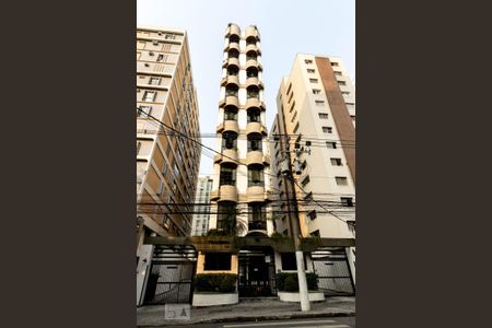 Apartamento para alugar com 78m², 1 quarto e 1 vaga Apartamento para alugar com 78m², 1 quarto e 1 vagaFachada