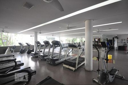 Apartamento à venda com 370m², 5 quartos e 4 vagasAcademia