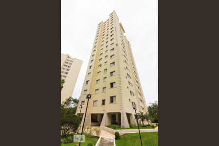 Apartamento à venda com 120m², 2 quartos e 2 vagas Apartamento à venda com 120m², 2 quartos e 2 vagasFachada