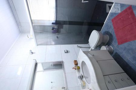 Casa à venda com 300m², 4 quartos e 5 vagasBanheiro - Casa 2