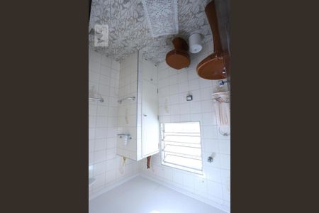 Casa à venda com 300m², 4 quartos e 5 vagasBanheiro - Casa 1