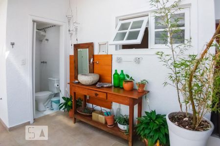 Casa à venda com 233m², 3 quartos e 2 vagas