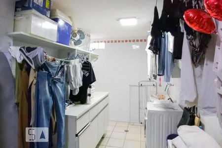 Casa à venda com 233m², 3 quartos e 2 vagas