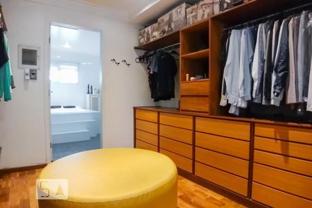 Casa à venda com 233m², 3 quartos e 2 vagas