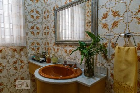 Casa à venda com 495m², 5 quartos e 5 vagasLavabo