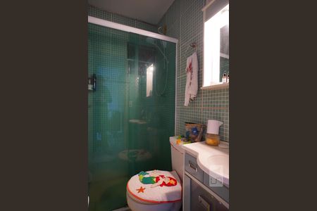 Casa à venda com 200m², 2 quartos e 2 vagasBanheiro