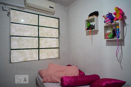 Casa à venda com 200m², 2 quartos e 2 vagasQuarto 2