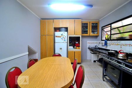 Casa à venda com 250m², 3 quartos e 2 vagasCozinha