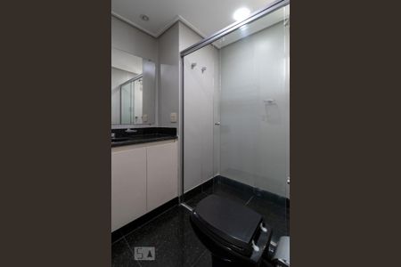 Apartamento para alugar com 42m², 1 quarto e 1 vaga Apartamento para alugar com 42m², 1 quarto e 1 vagaBanheiro da Suíte