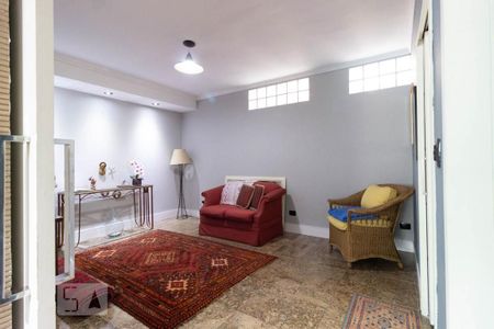 Casa à venda com 500m², 3 quartos e 3 vagas Casa à venda com 500m², 3 quartos e 3 vagasSala 2