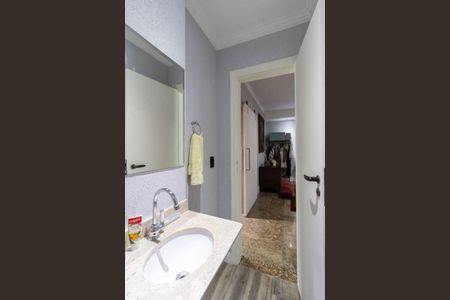 Casa à venda com 500m², 3 quartos e 3 vagas Casa à venda com 500m², 3 quartos e 3 vagasLavabo 2