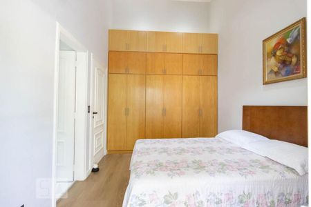 Casa à venda com 500m², 3 quartos e 3 vagas Casa à venda com 500m², 3 quartos e 3 vagasSuíte 2