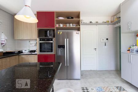 Casa à venda com 500m², 3 quartos e 3 vagas Casa à venda com 500m², 3 quartos e 3 vagasCozinha