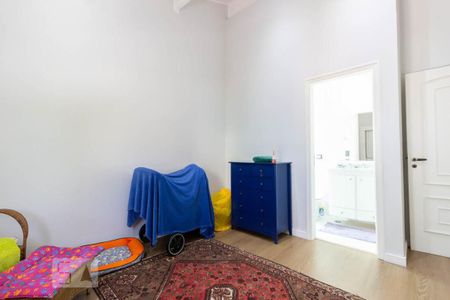 Casa à venda com 500m², 3 quartos e 3 vagas Casa à venda com 500m², 3 quartos e 3 vagasSuíte 3