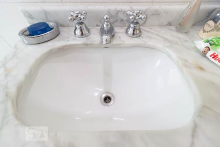 Casa à venda com 500m², 3 quartos e 3 vagas Casa à venda com 500m², 3 quartos e 3 vagasBanheiro Suíte 3