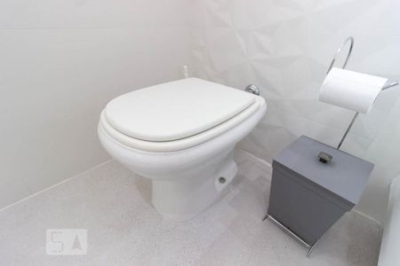 Casa à venda com 500m², 3 quartos e 3 vagas Casa à venda com 500m², 3 quartos e 3 vagasBanheiro Suíte 1