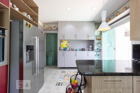 Casa à venda com 500m², 3 quartos e 3 vagas Casa à venda com 500m², 3 quartos e 3 vagasCozinha