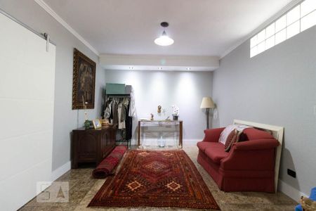 Casa à venda com 500m², 3 quartos e 3 vagas Casa à venda com 500m², 3 quartos e 3 vagasSala 2