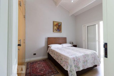 Casa à venda com 500m², 3 quartos e 3 vagas Casa à venda com 500m², 3 quartos e 3 vagasSuíte 2