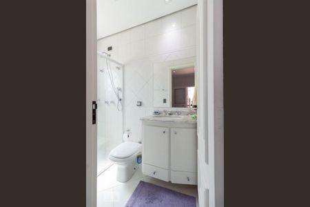 Casa à venda com 500m², 3 quartos e 3 vagas Casa à venda com 500m², 3 quartos e 3 vagasBanheiro Suíte 3