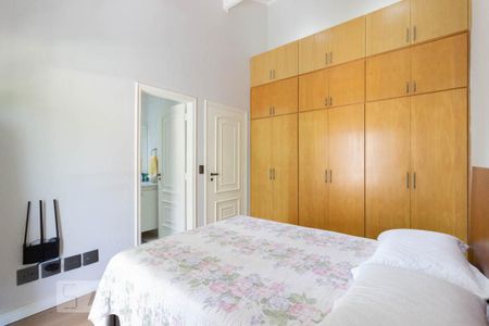 Casa à venda com 500m², 3 quartos e 3 vagas Casa à venda com 500m², 3 quartos e 3 vagasSuíte 2