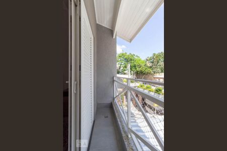 Casa à venda com 500m², 3 quartos e 3 vagas Casa à venda com 500m², 3 quartos e 3 vagasVaranda Suíte 2