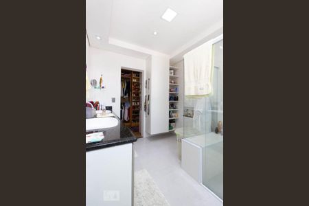 Casa à venda com 500m², 3 quartos e 3 vagas Casa à venda com 500m², 3 quartos e 3 vagasBanheiro Suíte 1