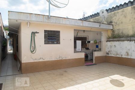 Casa à venda com 140m², 3 quartos e 3 vagas Casa à venda com 140m², 3 quartos e 3 vagasquintal