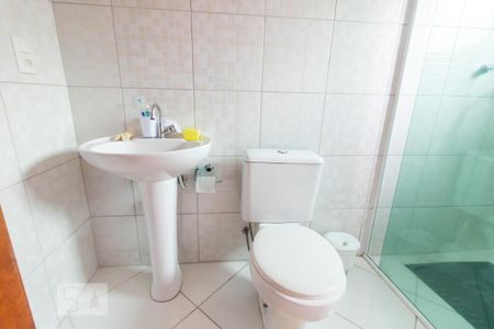 Casa para alugar com 400m², 5 quartos e 5 vagas Casa para alugar com 400m², 5 quartos e 5 vagasBanheiro da Suíte 2 da Edícula