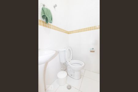 Casa para alugar com 400m², 5 quartos e 5 vagas Casa para alugar com 400m², 5 quartos e 5 vagasBanheiro de Serviço