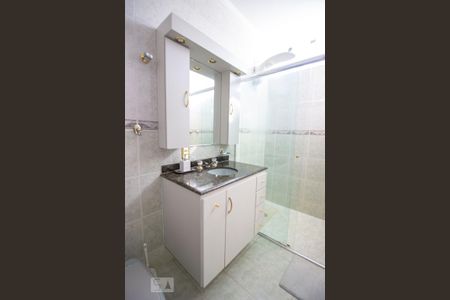 Casa à venda com 360m², 4 quartos e 5 vagasBanheiro Social