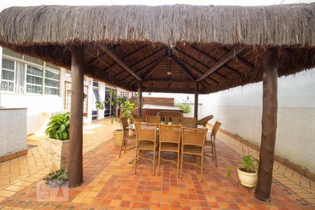 Casa à venda com 360m², 4 quartos e 5 vagasVaranda gourmet