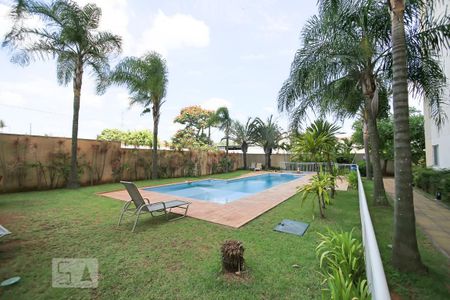 Apartamento à venda com 65m², 2 quartos e 1 vaga Apartamento à venda com 65m², 2 quartos e 1 vagaÁrea comum - Piscina