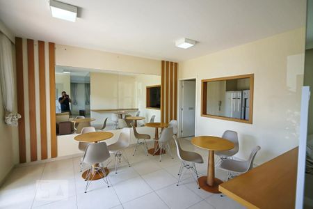 Apartamento à venda com 65m², 2 quartos e 1 vaga Apartamento à venda com 65m², 2 quartos e 1 vagaÁrea comum - Salão de festas